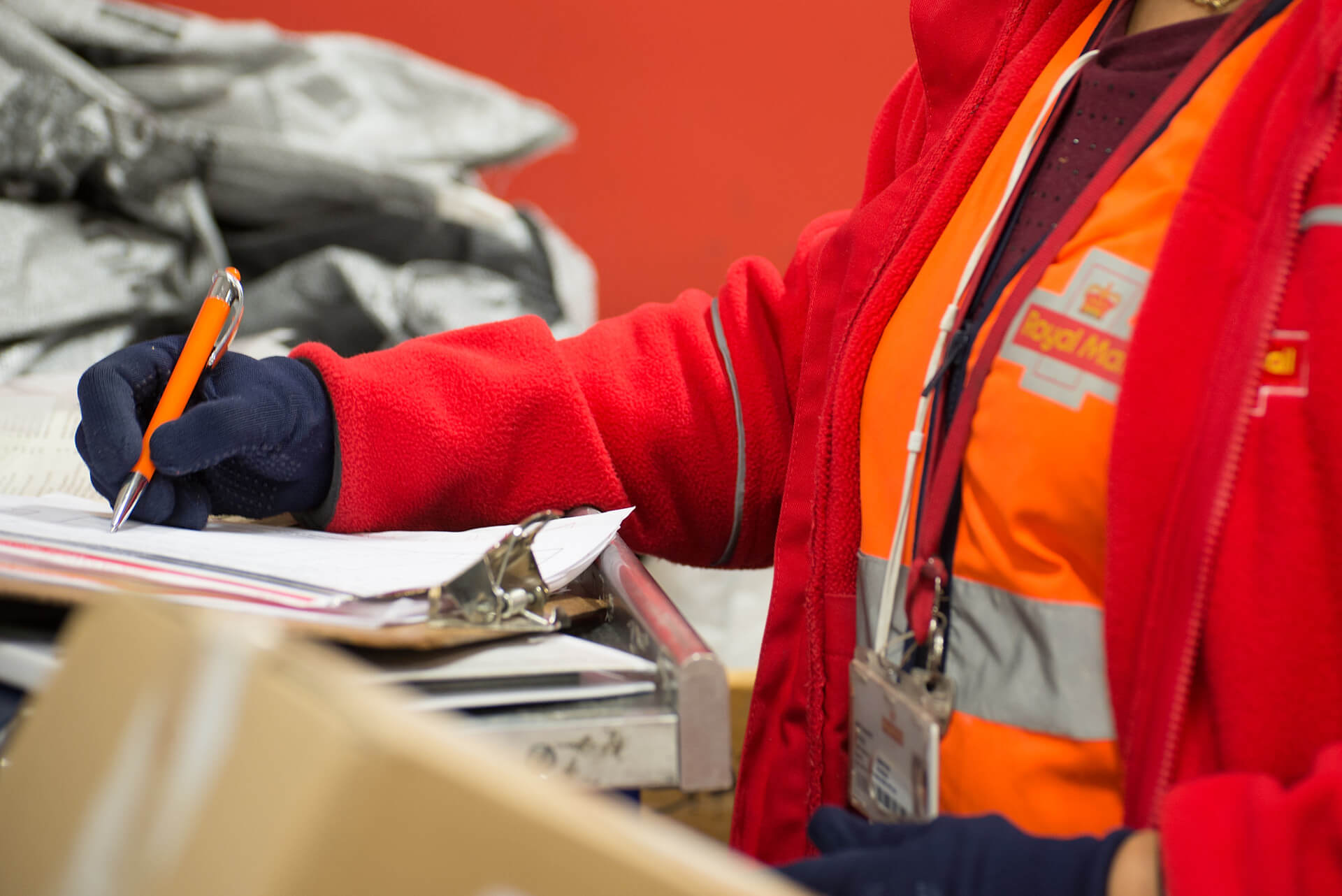 sorting parcels